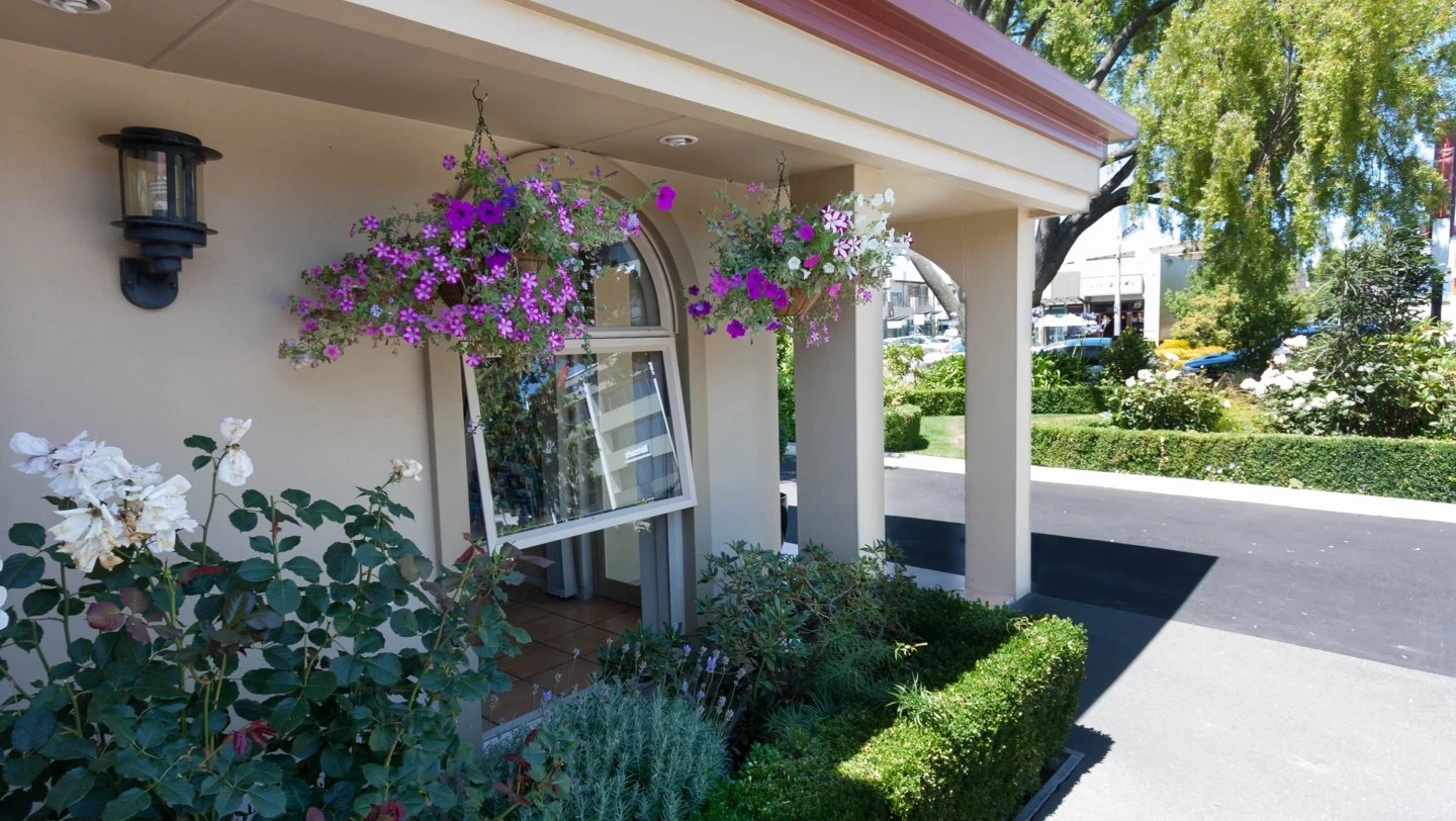 Mature garden frontage at Lorenzo